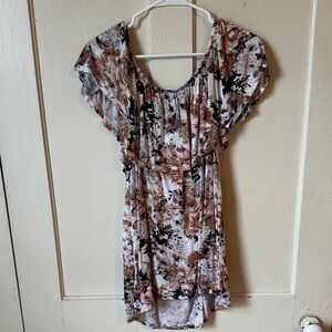Women’s Free Kisses floral top size 3x MK